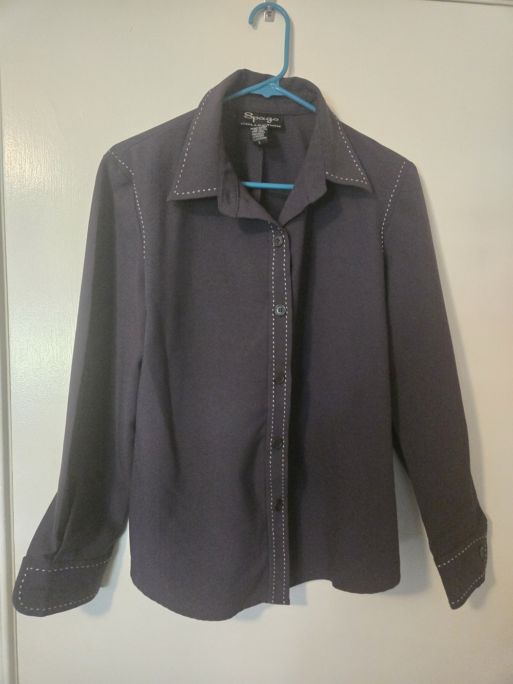 Women's Grey Button-Front Shirt with Contrast Stitching